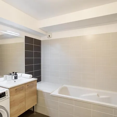 Le Mint - Appt 2 Avec Parking Apartment *